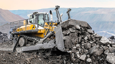 Импорт в III квартале. Komatsu и Caterpillar среди лидеров по поставкам карьерной техники