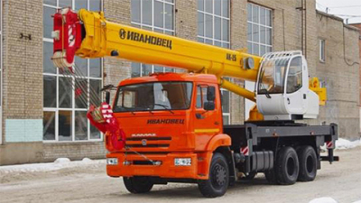 40 автокранов уже в мае. Озвучена производственная программа ОАО "Автокран"