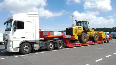 Доставка спецтехники по России: как перевозят экскаваторы и погрузчики  