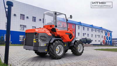 Новинка «Кургандормаша» — мини-погрузчик Scarab-2500