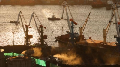 Во Владивостоке открыли новый терминал для перевалки контейнеров 